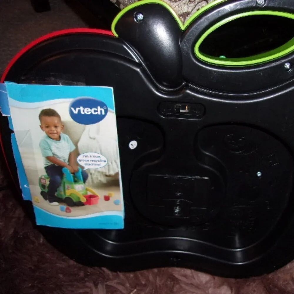 VTECH Alphabet Apple Talking Learning Toy New